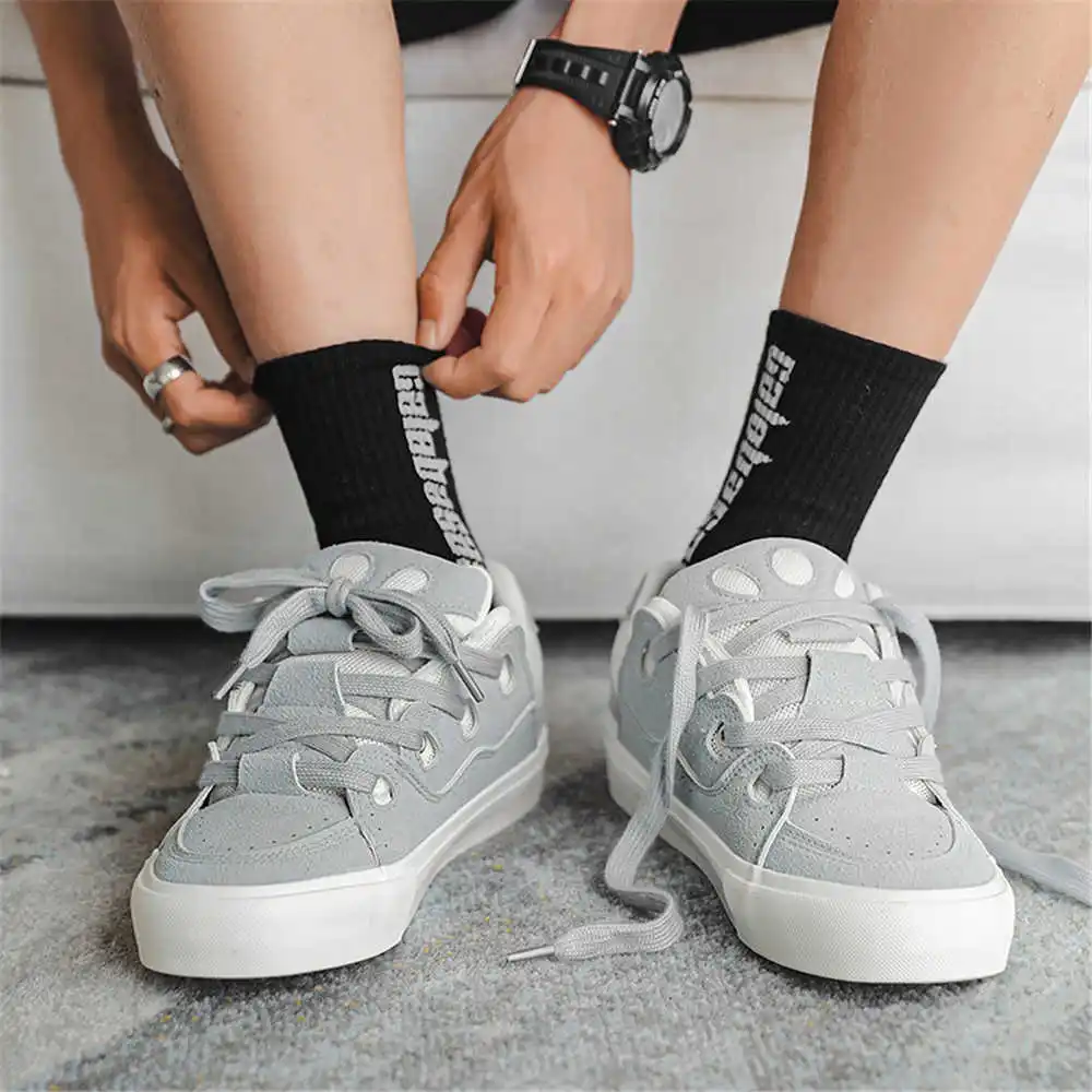 Con cordones, zapatos escolare - Tech Accessories Products reseña y precio